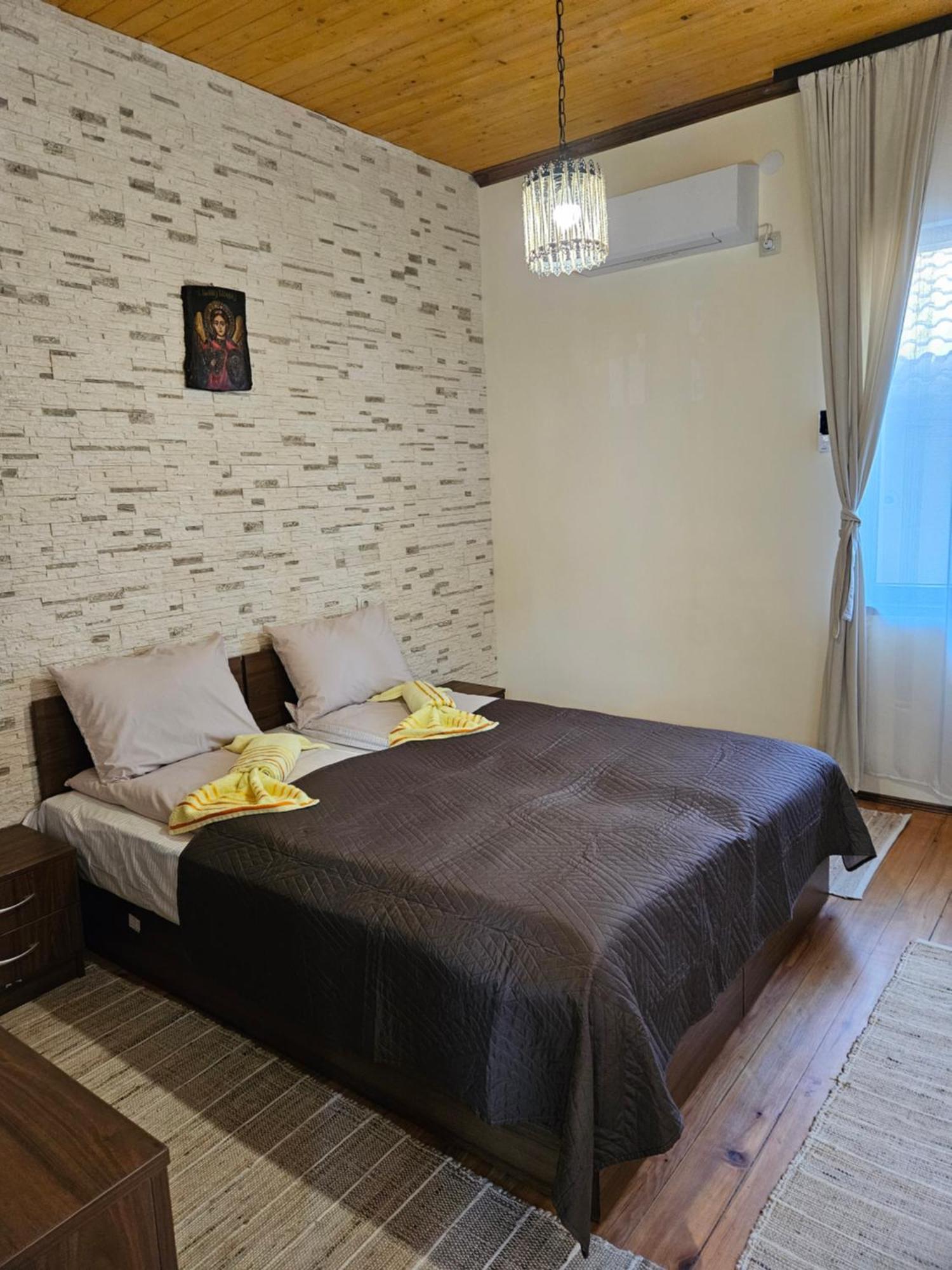 Cozy Rooms In Vratsa By Georgievi エクステリア 写真